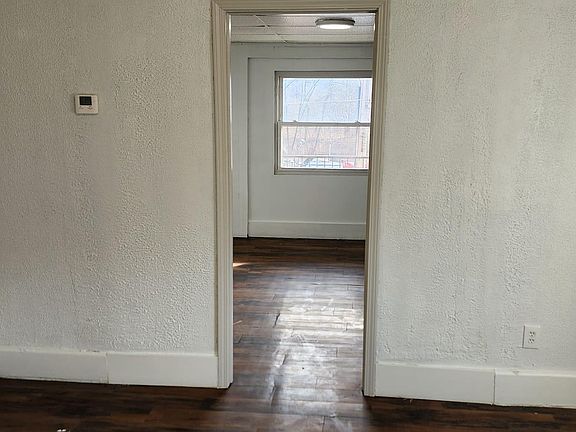 Bedroom/living room