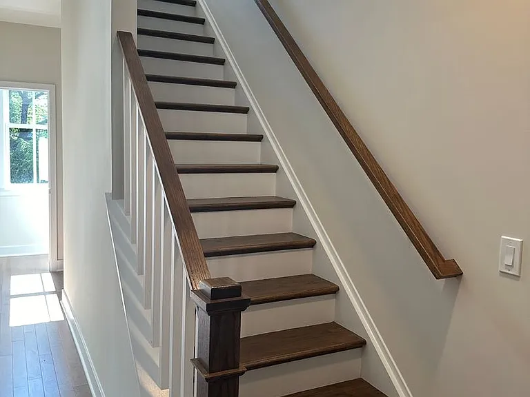 111-117 Thornton Ln — Photo 23
