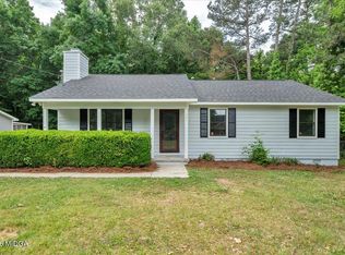 565 Lacebark Dr, Macon, GA 31220