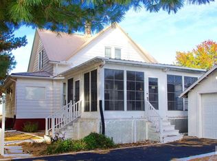 105 E Vine St, Good Hope, IL 61438