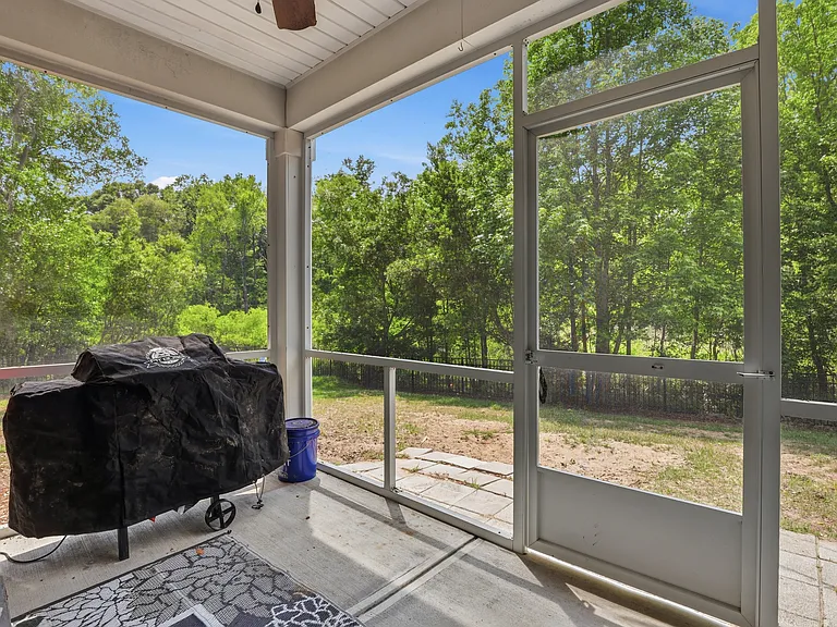 4864 Breeze Way — Photo 25