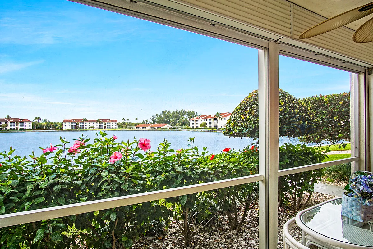 Building Photo - 4428 NE Ocean Blvd #G1