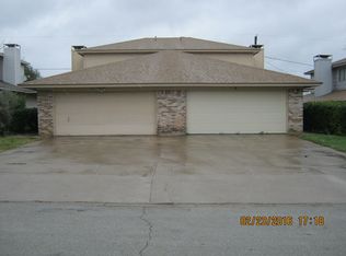 115 Allencrest Dr, White Settlement, TX 76108