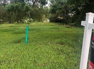 505 E Waring St, Dayton, TX 77535