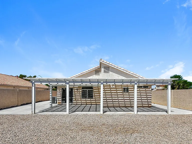 5232 Painted Pebble St — Photo 16