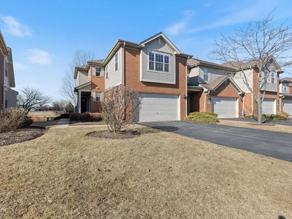 2779 Blakely Ln, Naperville, IL 60540