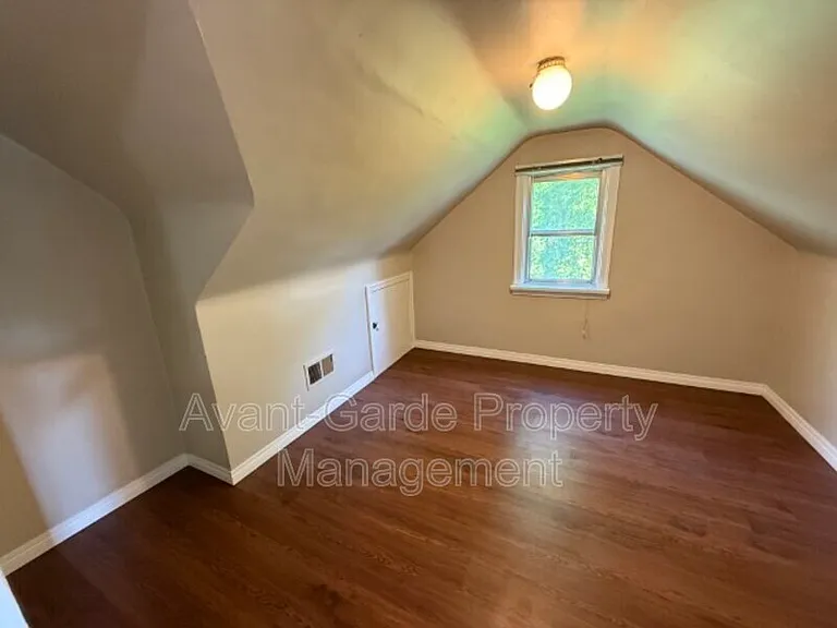 12114 102nd St NW — Photo 13