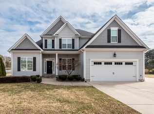 1015 Black River Dr, Zebulon, NC 27597