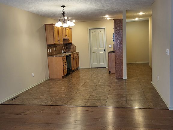 Kitchen/Dining