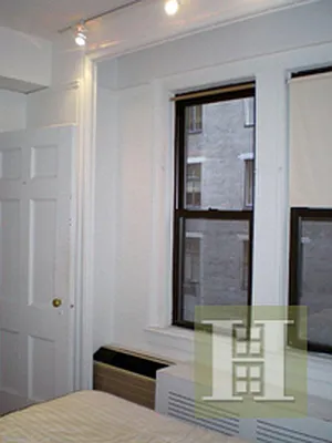 Rented by Halstead Real Estate | media 15