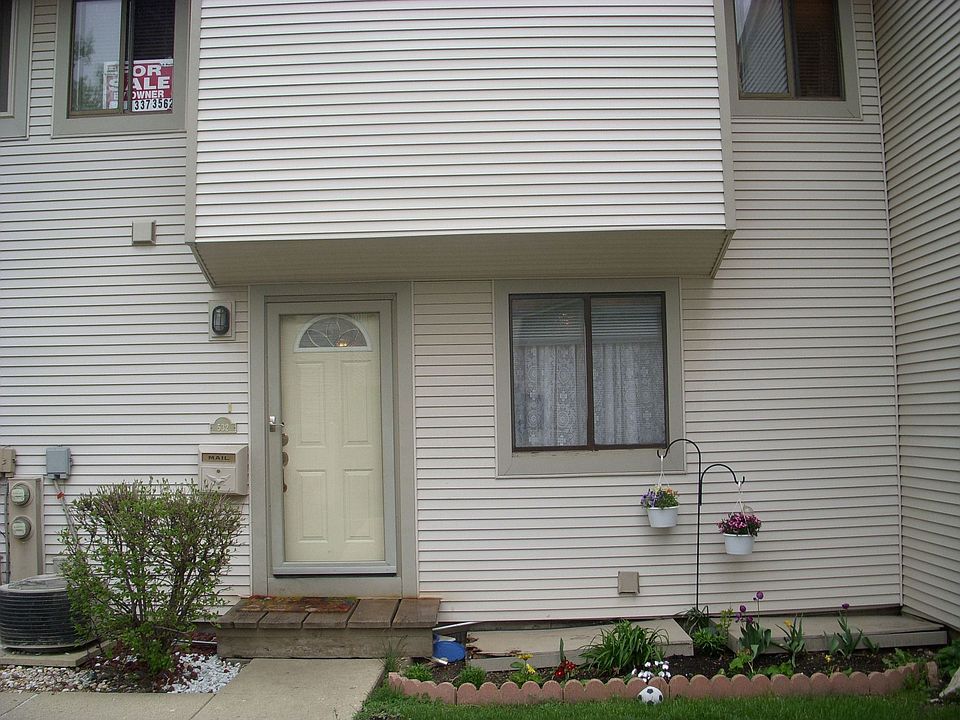 1st image of 532 Del Lago Dr