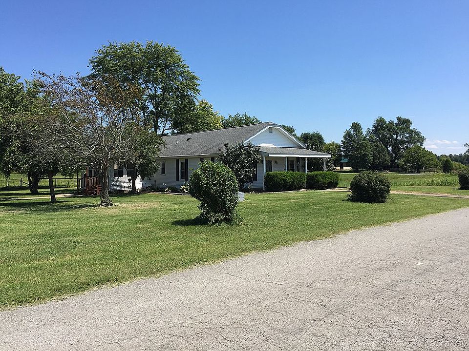 house, two buildings, 6 acre