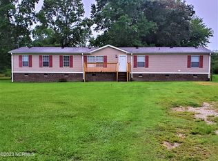 100 Faith Dr, Walstonburg, NC 27888