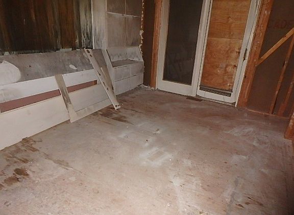 2nd image of 17255 Kimbark Ave
