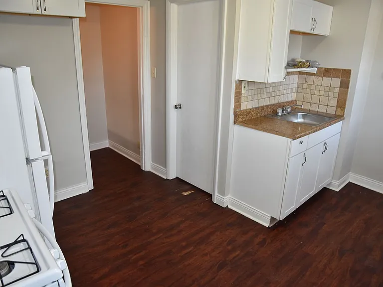 1694 S Washington Ave — Photo 5