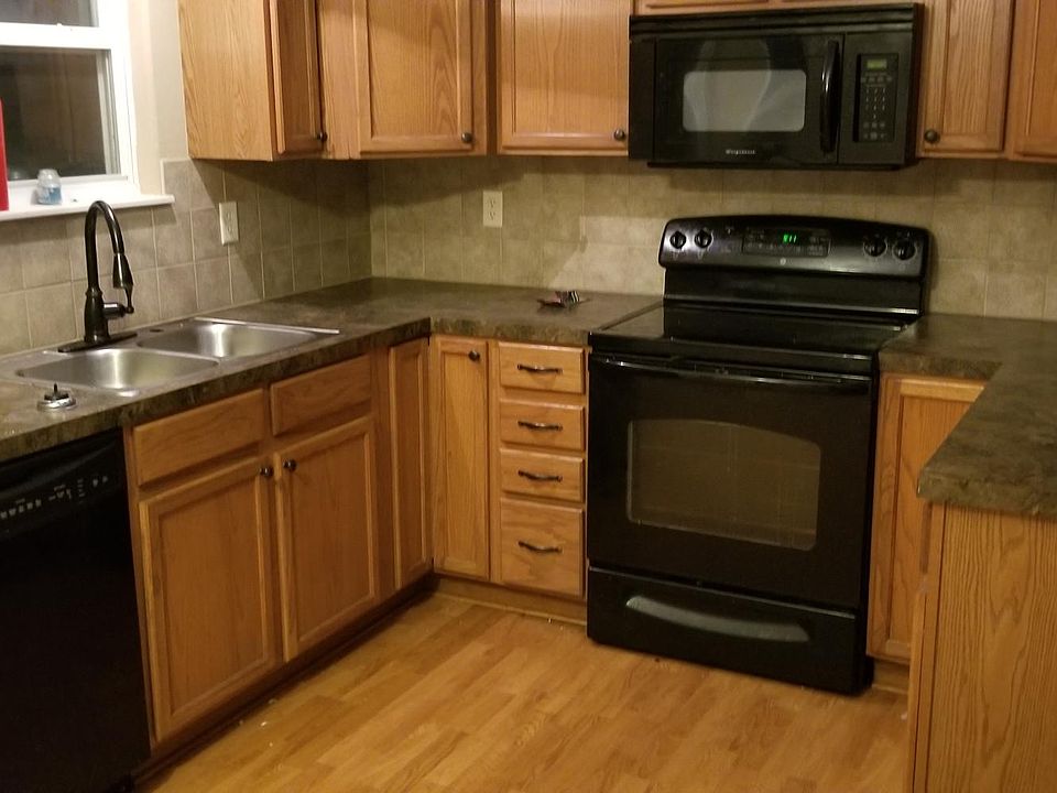 2nd image of 1014 Sandusky Dr