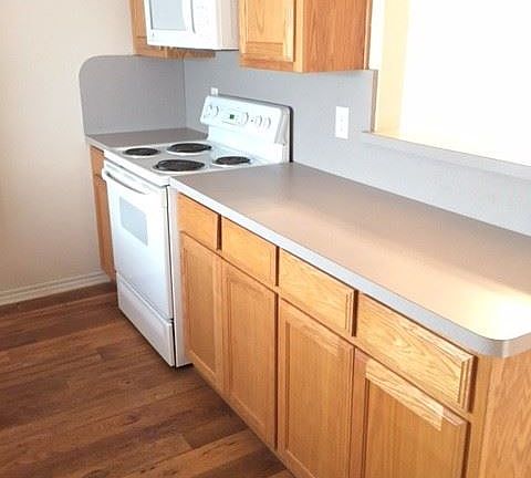 4th image of 2200 N Carroll Blvd APT 1