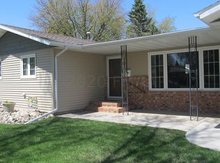 2532 Willow Rd N, Fargo, ND 58102