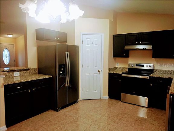 4th image of 3024 Lagoon Ave