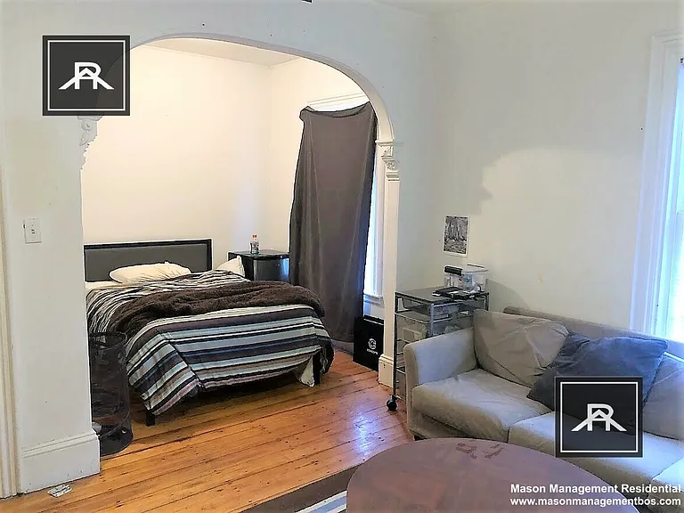 40 Gardner St — Photo 7