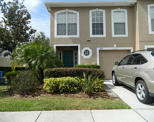 9912 Ashburn Lake Dr Photo 1