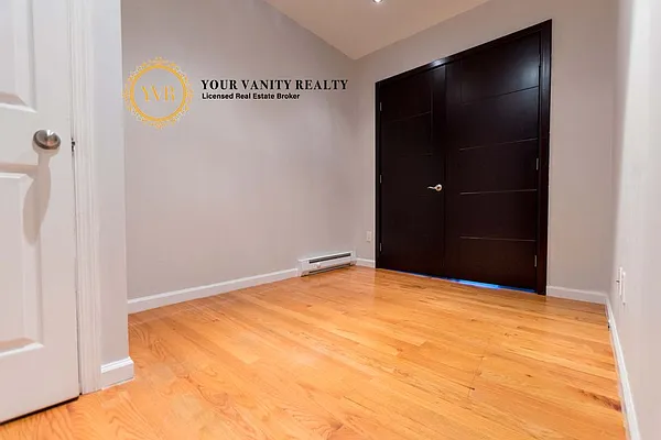 Rented by Your Vanity Realty | media 15