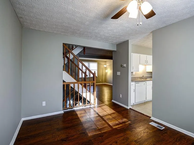 2887 Royal Path Ct — Photo 8