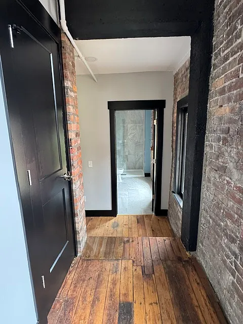 1 bed, 1019 sqft, $1,350 — Photo 3