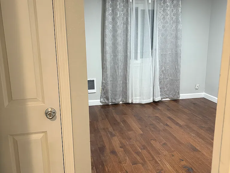 617 Timberpine Ave #1 — Photo 5