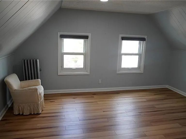 1358 Narragansett Blvd — Photo 28
