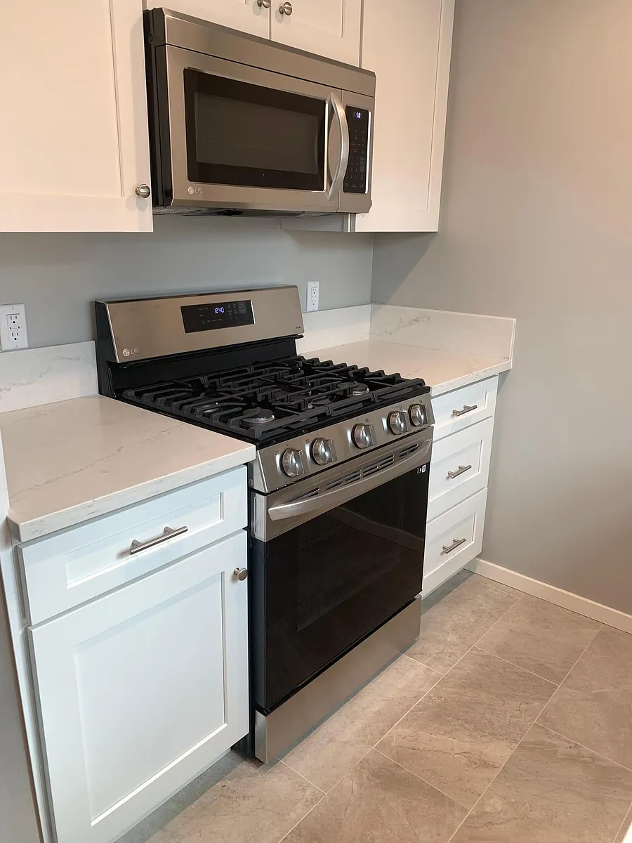 Building Photo - 1847 Colby Ave #4