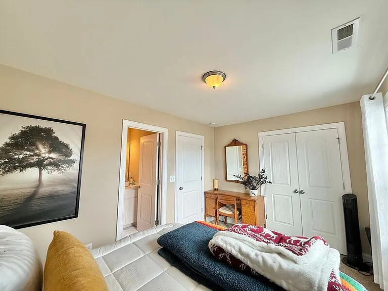 455 Village Commons Ln — Photo 23
