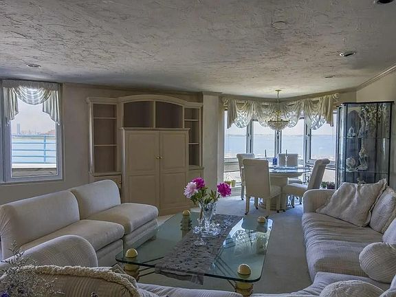 4th image of 2001 Marina Dr #701W