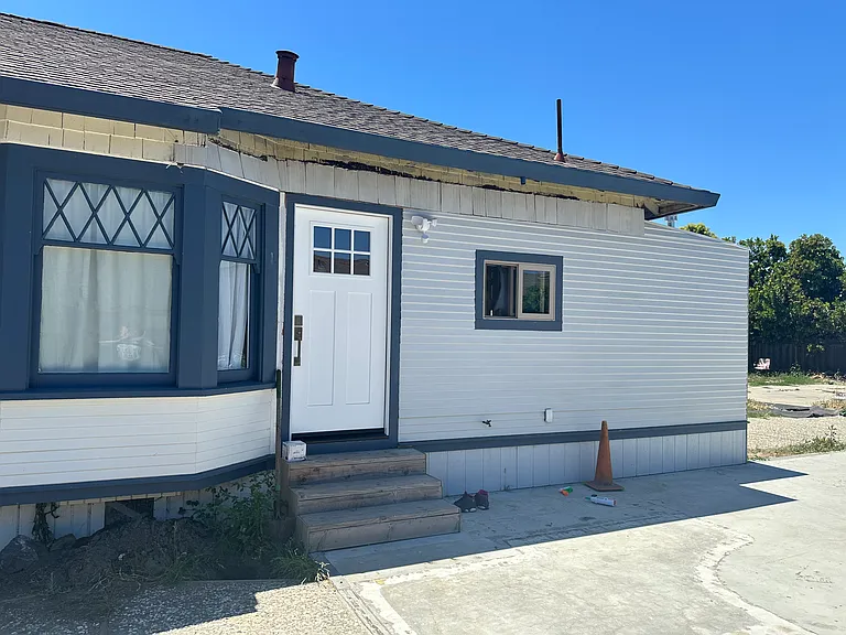 812 Powell St — Photo 7