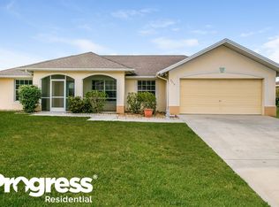 3214 SW Santa Barbara Pl, Cape Coral, FL 33914