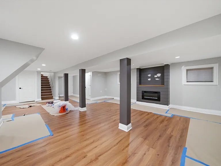 8326 S Luella Ave — Photo 26