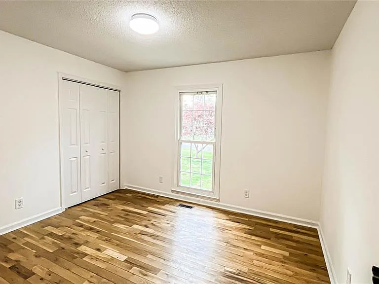 3276 Hickory Bluff Dr — Photo 12