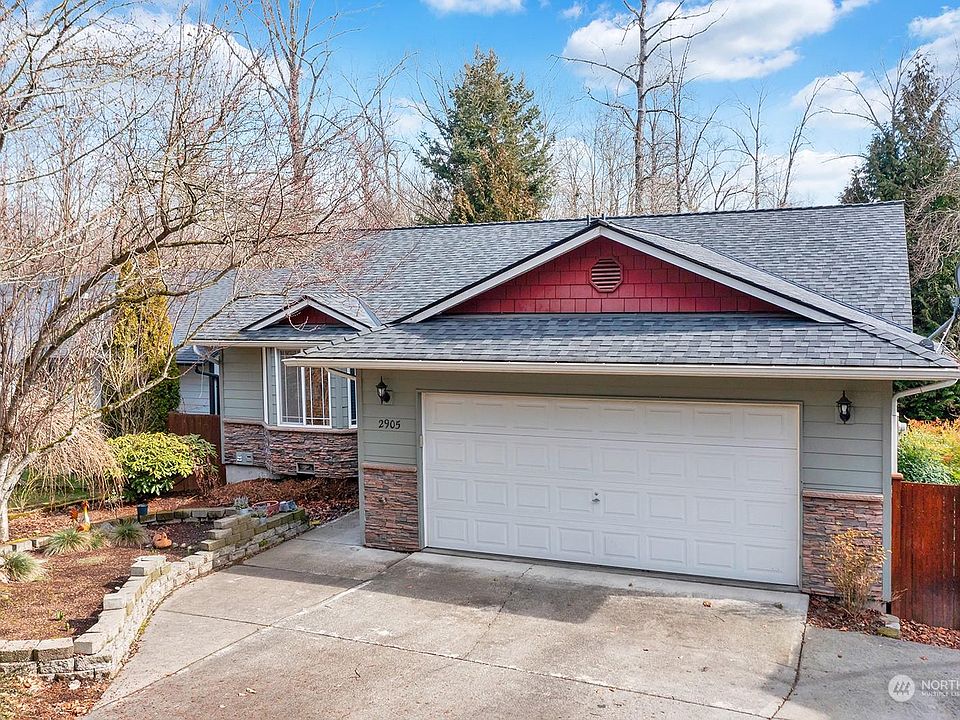 1st image of 2905 Lake Dr