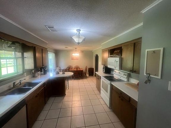 4th image of 247 Vienna Bend Dr