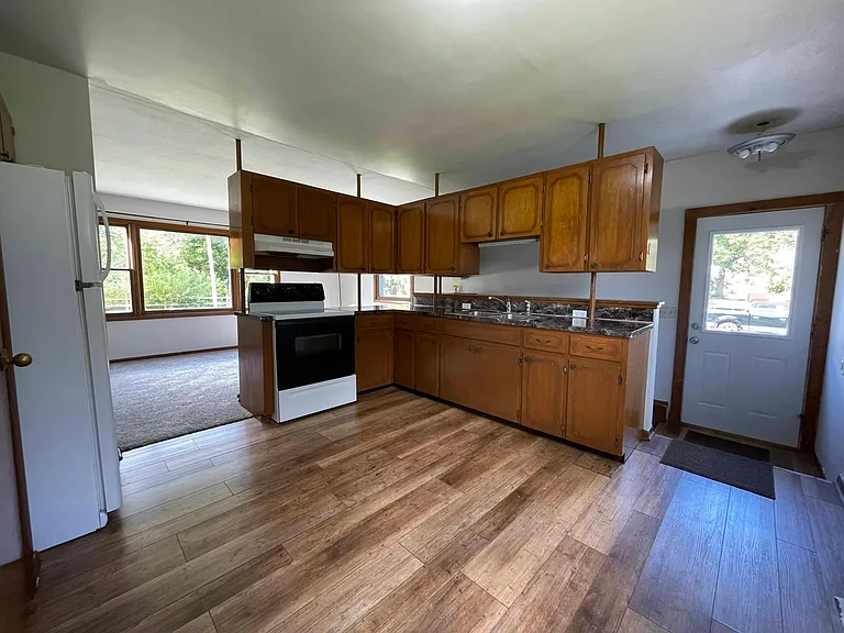 5712 Elm Ave — Photo 4