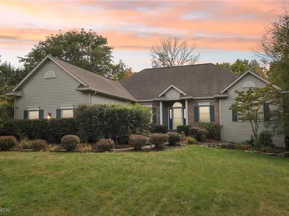 1038 Orchard Ln, Broadview Heights, OH 44147