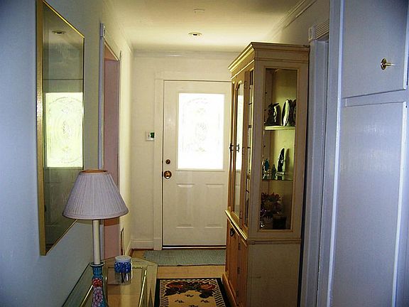4th image of 939 Private Road 672