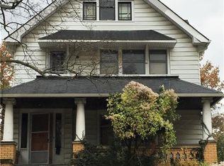1842 Mannering Rd, Cleveland, OH 44112