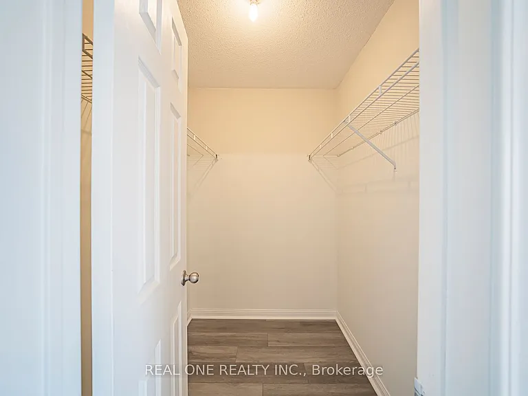 12 Saint Moritz Way #17 — Photo 28