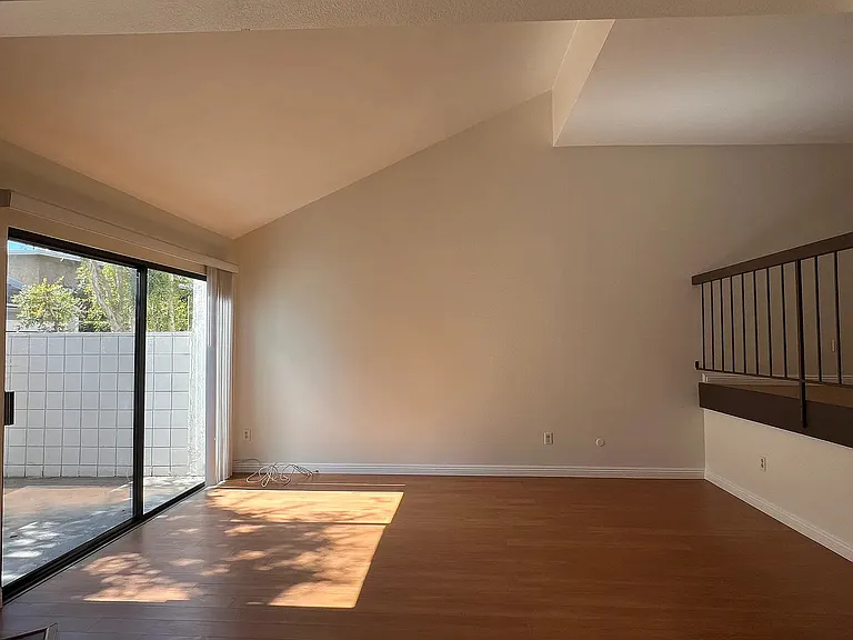 598 W Huntington Dr #K — Photo 7