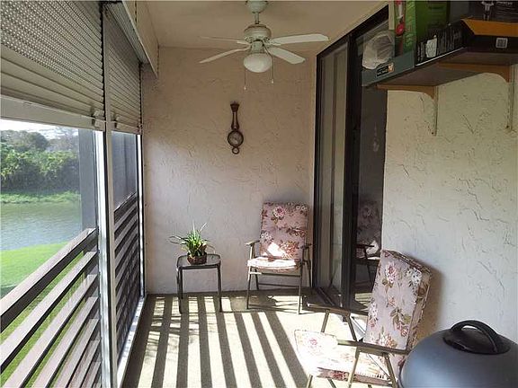 5th image of 6301 N University Dr APT 320