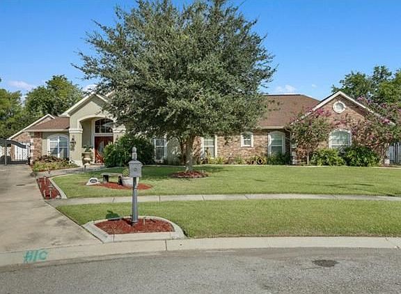 2nd image of 107 Natchez Ct