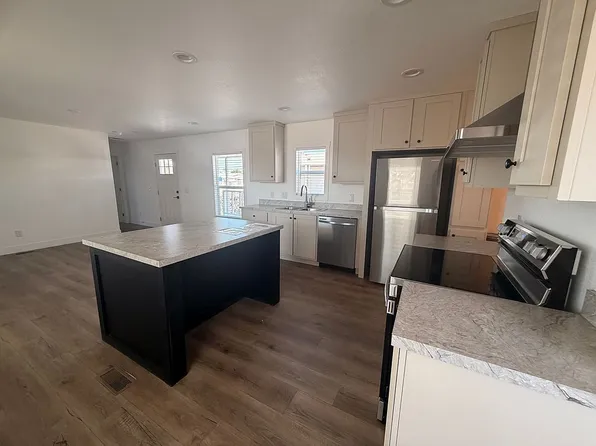 2650 W Union Hills Dr Lot 91, Phoenix, AZ 85027