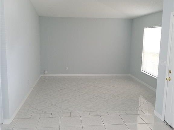 4th image of 138 S 19th Cir SW