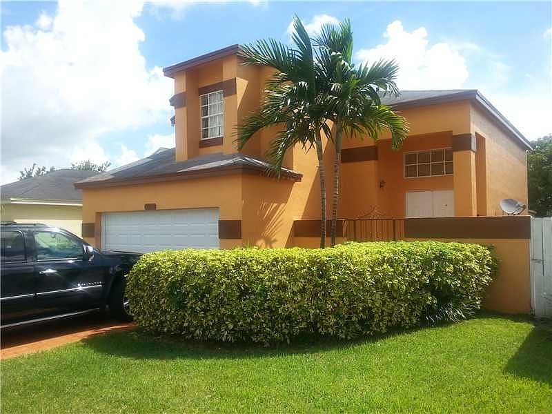 1st image of 2731 River Run Cir W